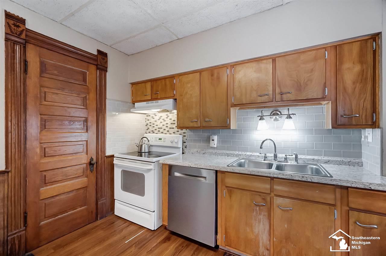 847 Laplaisance Road Monroe, MI 48161 - Photo 14 of 42 50004163-13.JPG