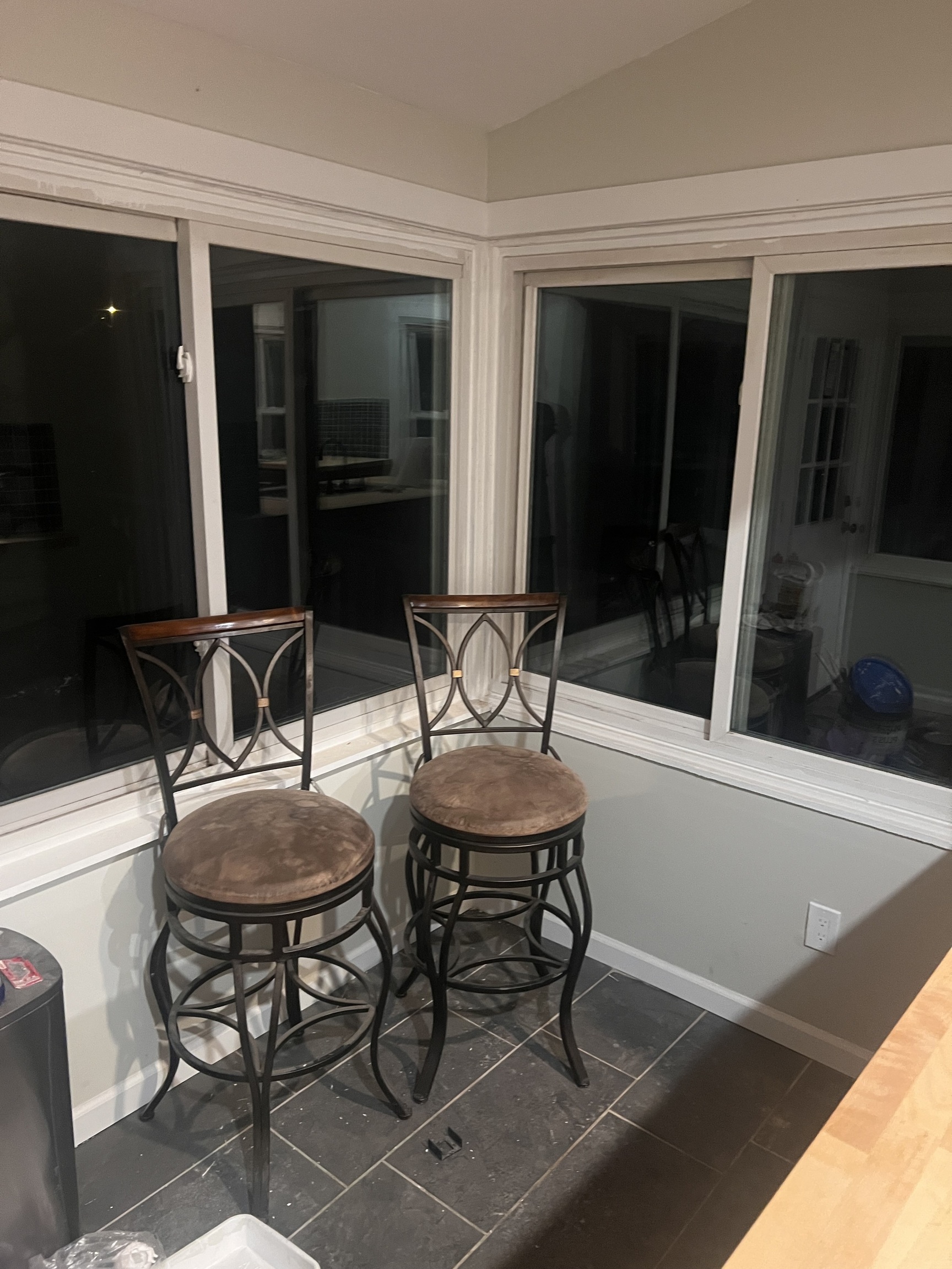 121 Pond Lily Avenue New Haven, CT 06515 - Photo 12 of 22 a view of a table and chairs in a patio