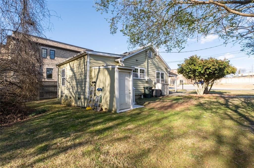 238 Cres Circle Southwest Marietta, GA 30064 - Photo 22 of 24