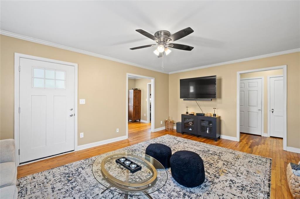 238 Cres Circle Southwest Marietta, GA 30064 - Photo 6 of 24