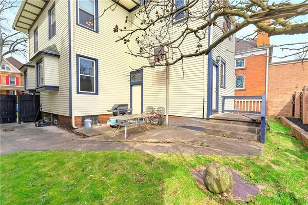 $435,000 | 358 Iroquois Place, Beaver, PA 15009