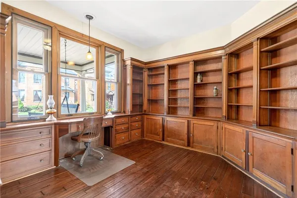 $435,000 | 358 Iroquois Place, Beaver, PA 15009