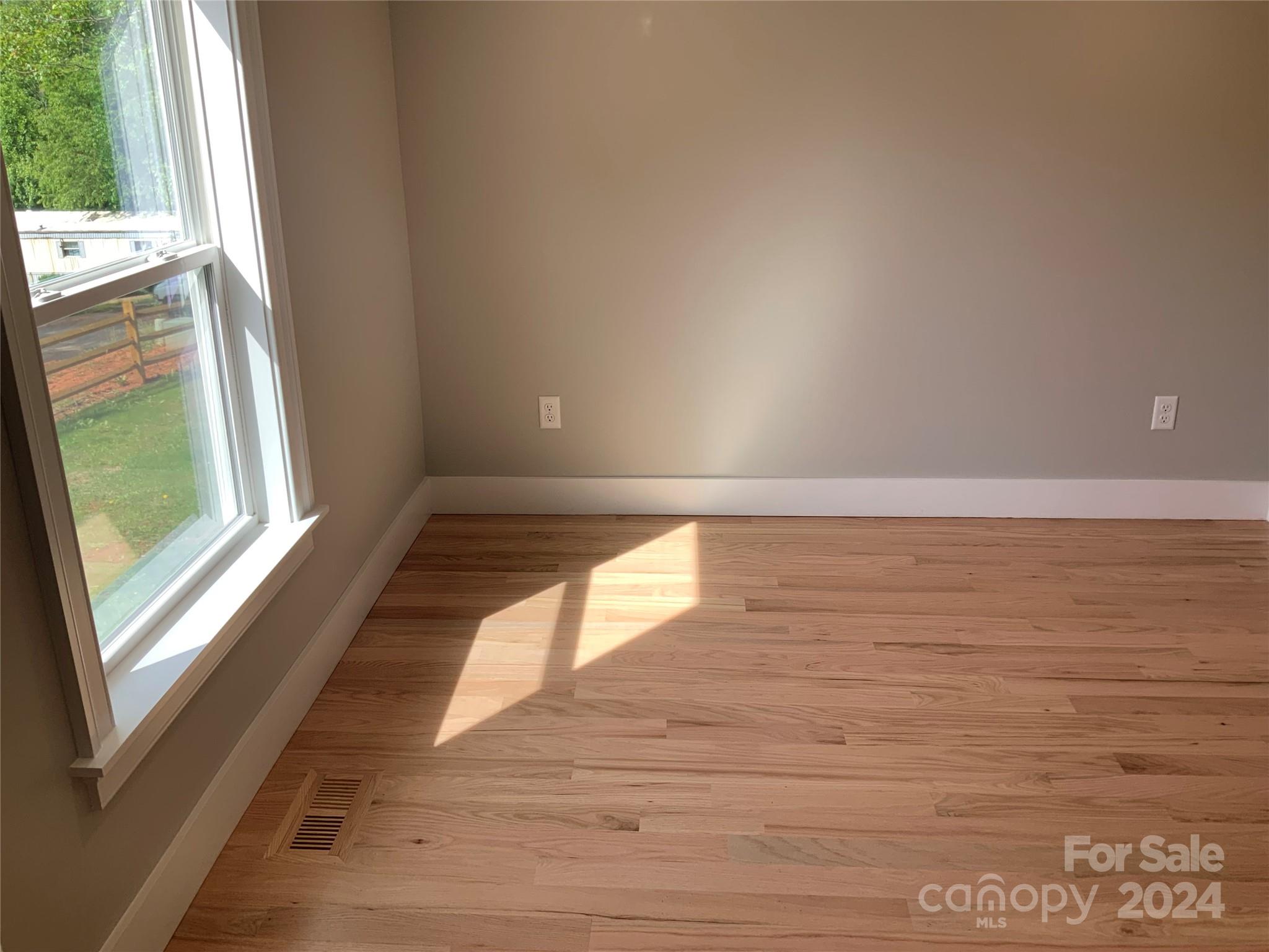 25 Marion Road Leicester, NC 28748 - Photo 10 of 22 Gallery Image 10