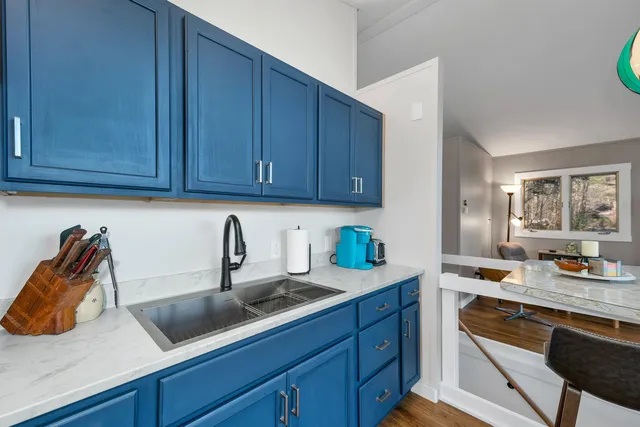 $619,900 | 69 Grandview Drive, North Woodstock, NH 03262