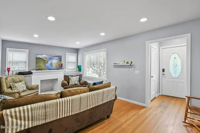 $349,900 | 153 Elberon Avenue, Pittsfield, MA 01201