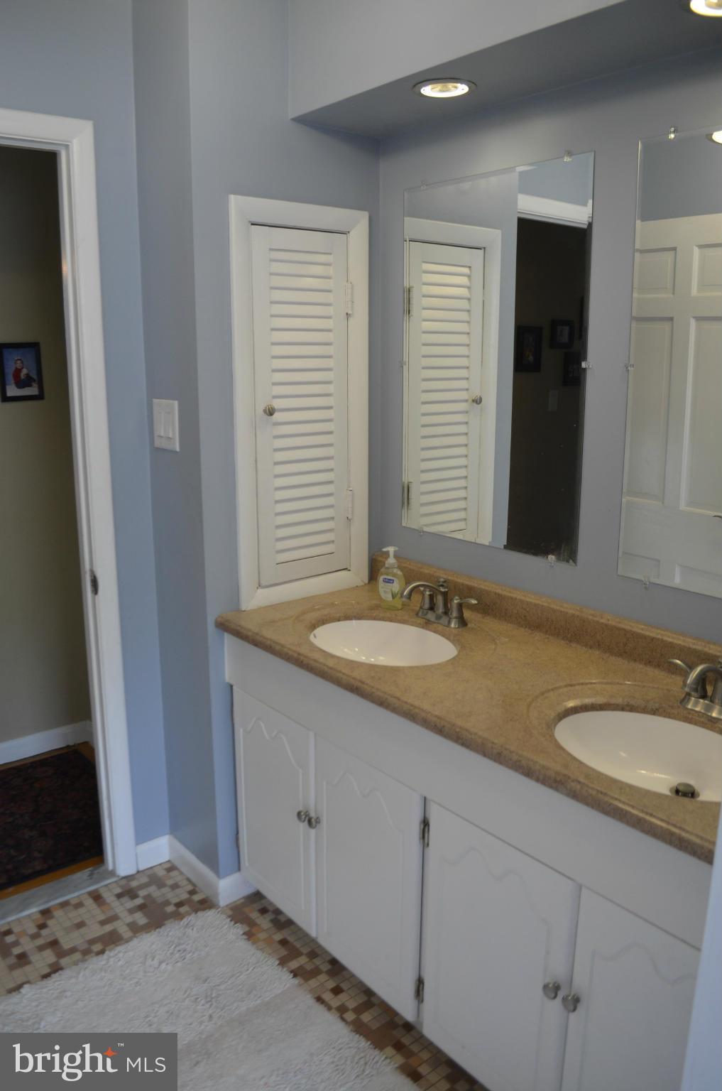 105 Gothard Road Lutherville-Timonium, MD 21093 - Photo 15 of 29 Bath