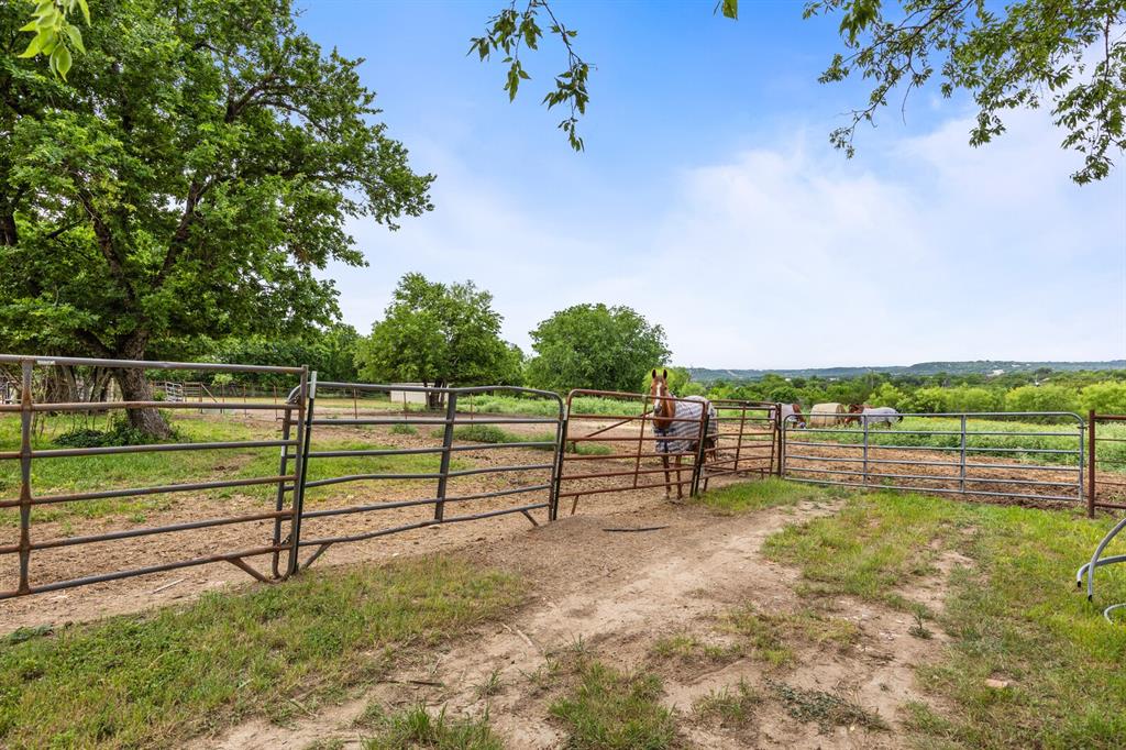 418 Broadway Street Meridian, TX 76665 - Photo 9 of 26