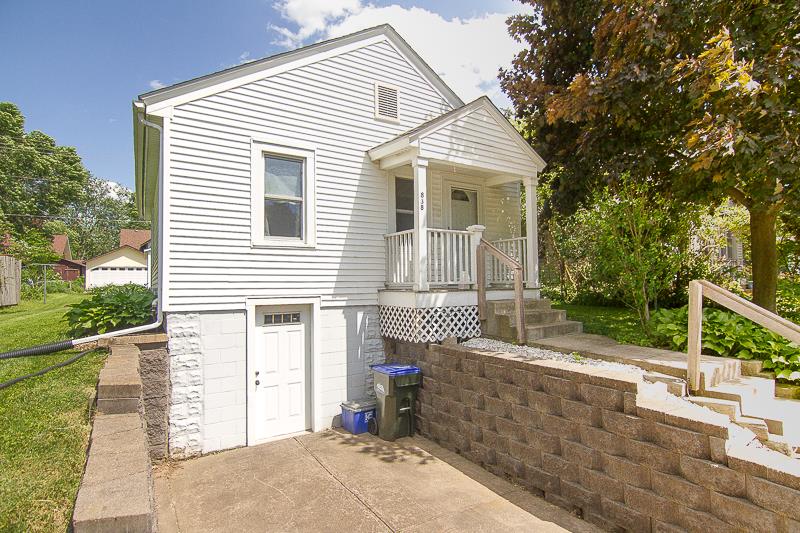 838 Rundell Street Iowa City, IA 52240 - Photo 1 of 20 Gallery Image 1