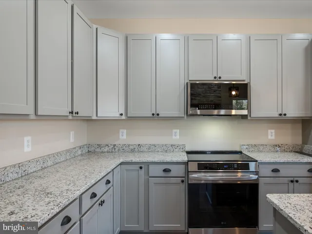 $565,000 | 62 Cressida Drive, Hedgesville, WV 25427