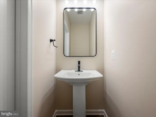 $565,000 | 62 Cressida Drive, Hedgesville, WV 25427