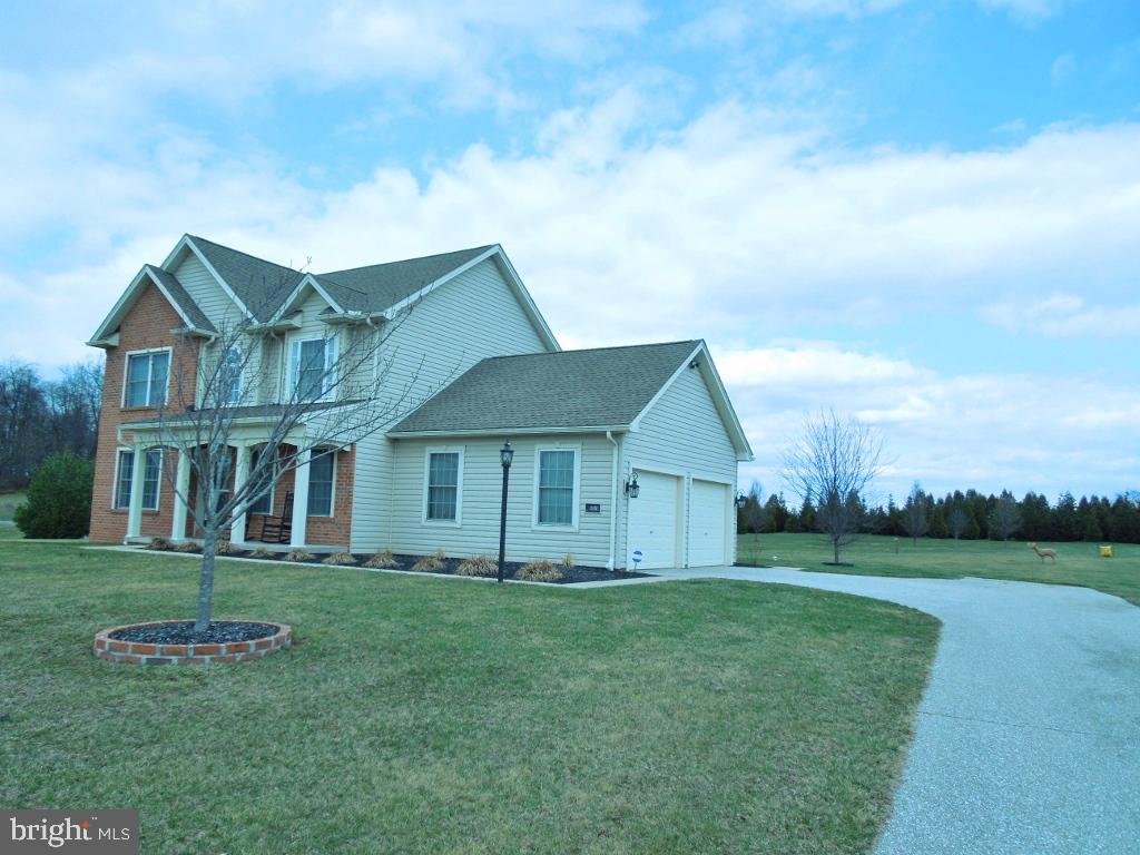 115 Pine Road Abbottstown, PA 17301 - Photo 3 of 47 Gallery Image 3