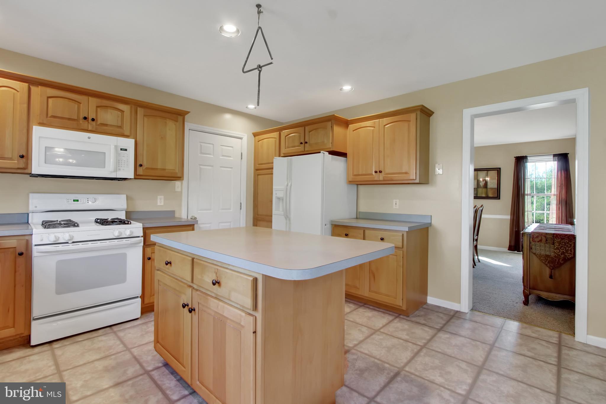 1569 Lilac Road York, PA 17408 - Photo 13 of 35
