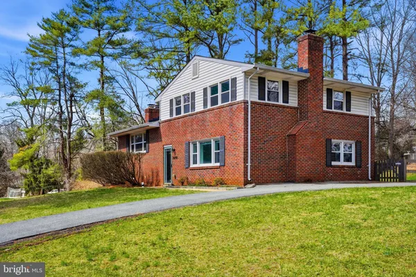 $685,000 | 10798 West Crestview Lane, Laurel, MD 20723