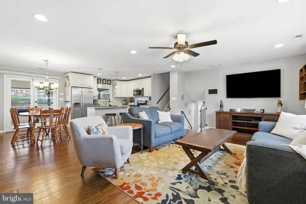 $685,000 | 10798 West Crestview Lane, Laurel, MD 20723
