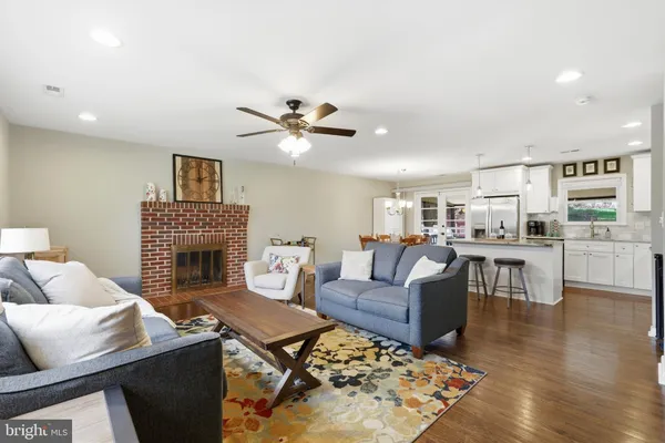 $685,000 | 10798 West Crestview Lane, Laurel, MD 20723