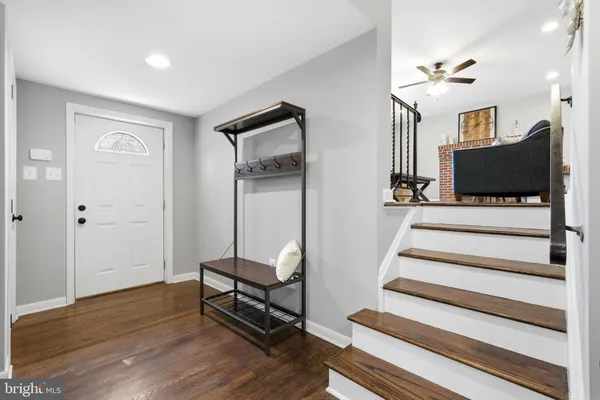 $685,000 | 10798 West Crestview Lane, Laurel, MD 20723