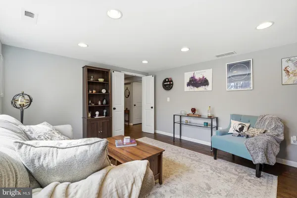 $685,000 | 10798 West Crestview Lane, Laurel, MD 20723
