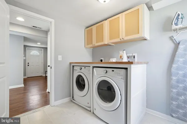 $685,000 | 10798 West Crestview Lane, Laurel, MD 20723