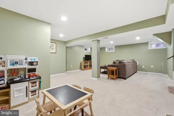 $685,000 | 10798 West Crestview Lane, Laurel, MD 20723