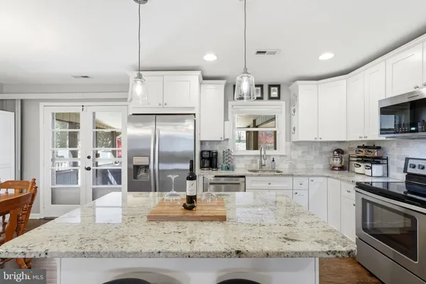 $685,000 | 10798 West Crestview Lane, Laurel, MD 20723