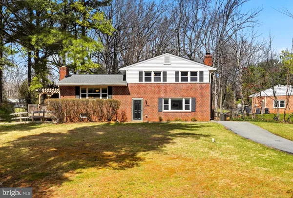 $685,000 | 10798 West Crestview Lane, Laurel, MD 20723