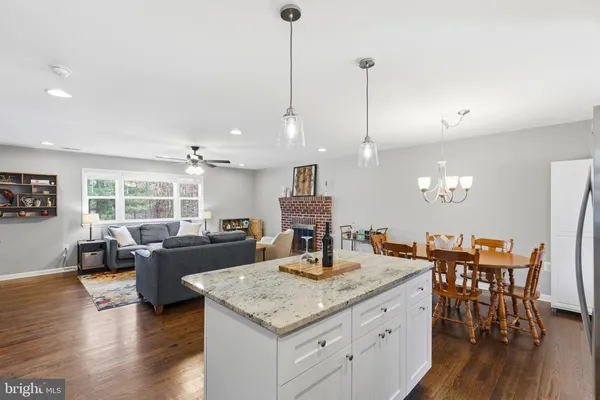 $685,000 | 10798 West Crestview Lane, Laurel, MD 20723