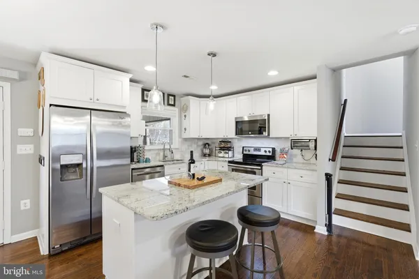 $685,000 | 10798 West Crestview Lane, Laurel, MD 20723