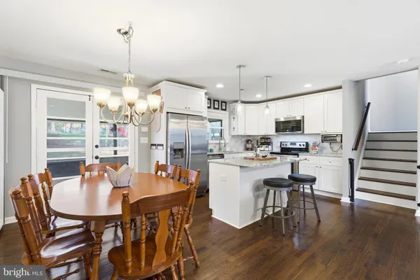 $685,000 | 10798 West Crestview Lane, Laurel, MD 20723