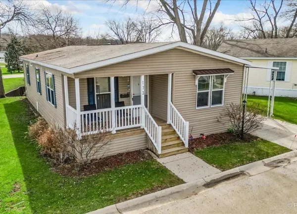 $105,000 | 173 Northshore Road, Elgin, IL 60123