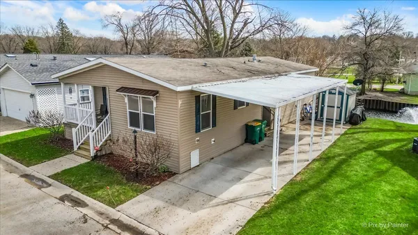 $105,000 | 173 Northshore Road, Elgin, IL 60123