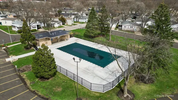 $105,000 | 173 Northshore Road, Elgin, IL 60123