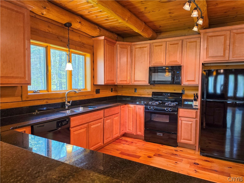 621 Tynan Road Vienna, NY 13042 - Photo 10 of 42