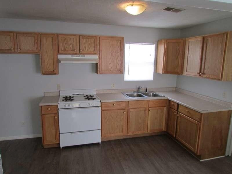 7100 Hall Road Muskegon, MI 49442 - Photo 4 of 14 IMG_2961-800
