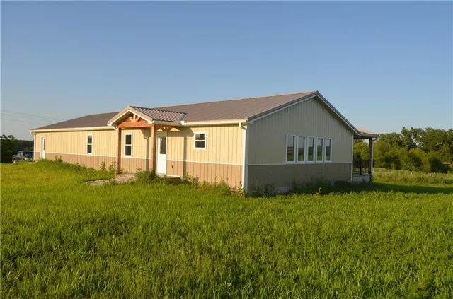 $449,900 | 1086 Southwest 75th Road, Holden, MO 64040