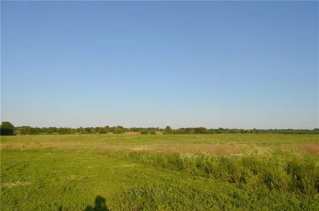 $449,900 | 1086 Southwest 75th Road, Holden, MO 64040