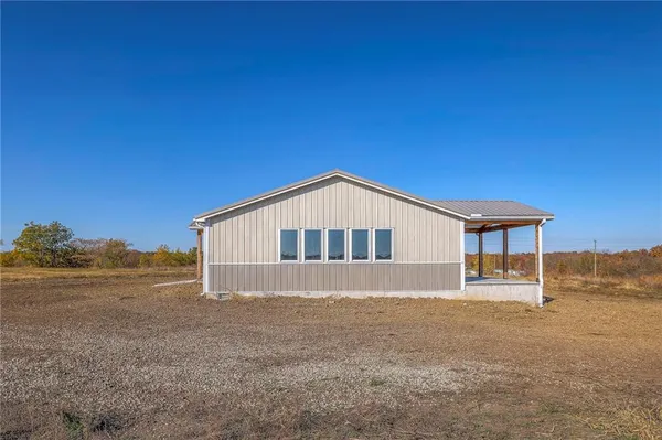$439,900 | 1086 Southwest 75th Road, Holden, MO 64040