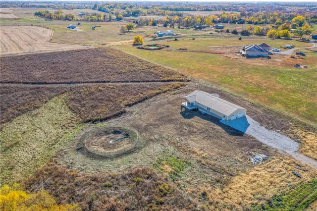 $449,900 | 1086 Southwest 75th Road, Holden, MO 64040