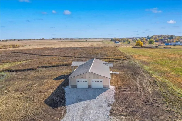 $439,900 | 1086 Southwest 75th Road, Holden, MO 64040