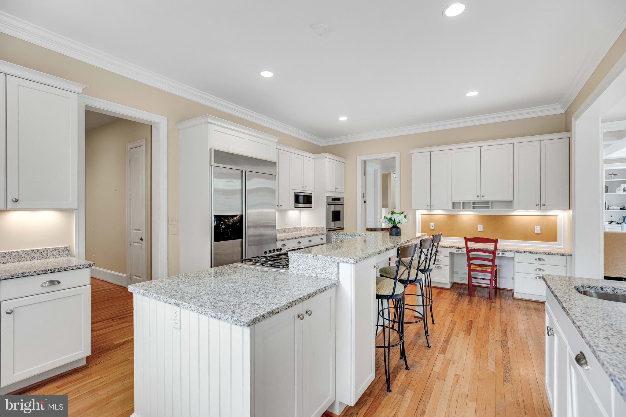 6525 Kenhill Road Bethesda, MD 20817 - Photo 17 of 45