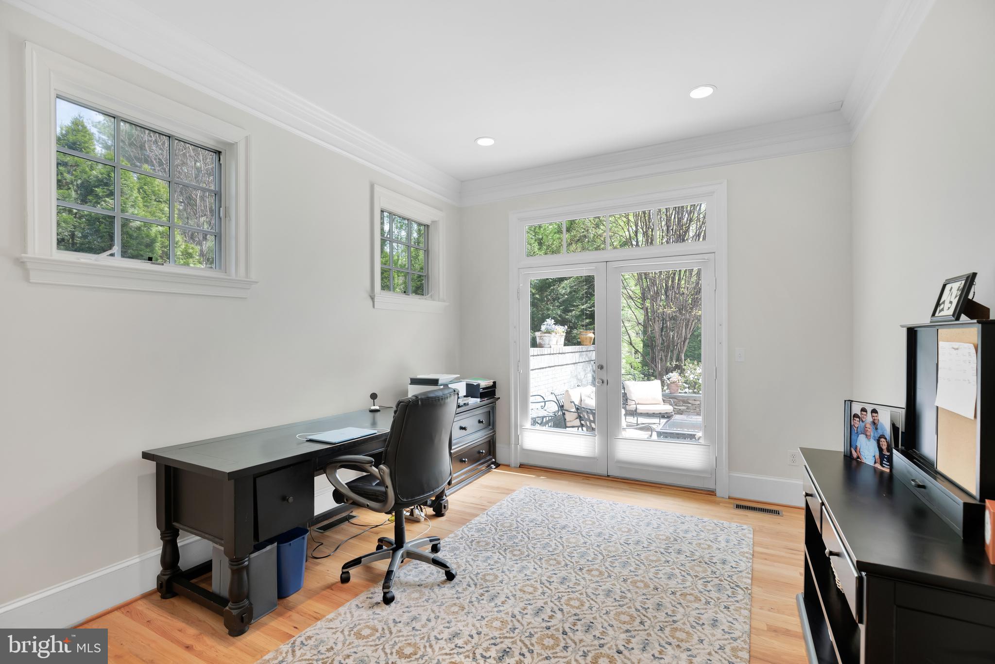 6525 Kenhill Road Bethesda, MD 20817 - Photo 20 of 45 Home office on main level w access to back patio