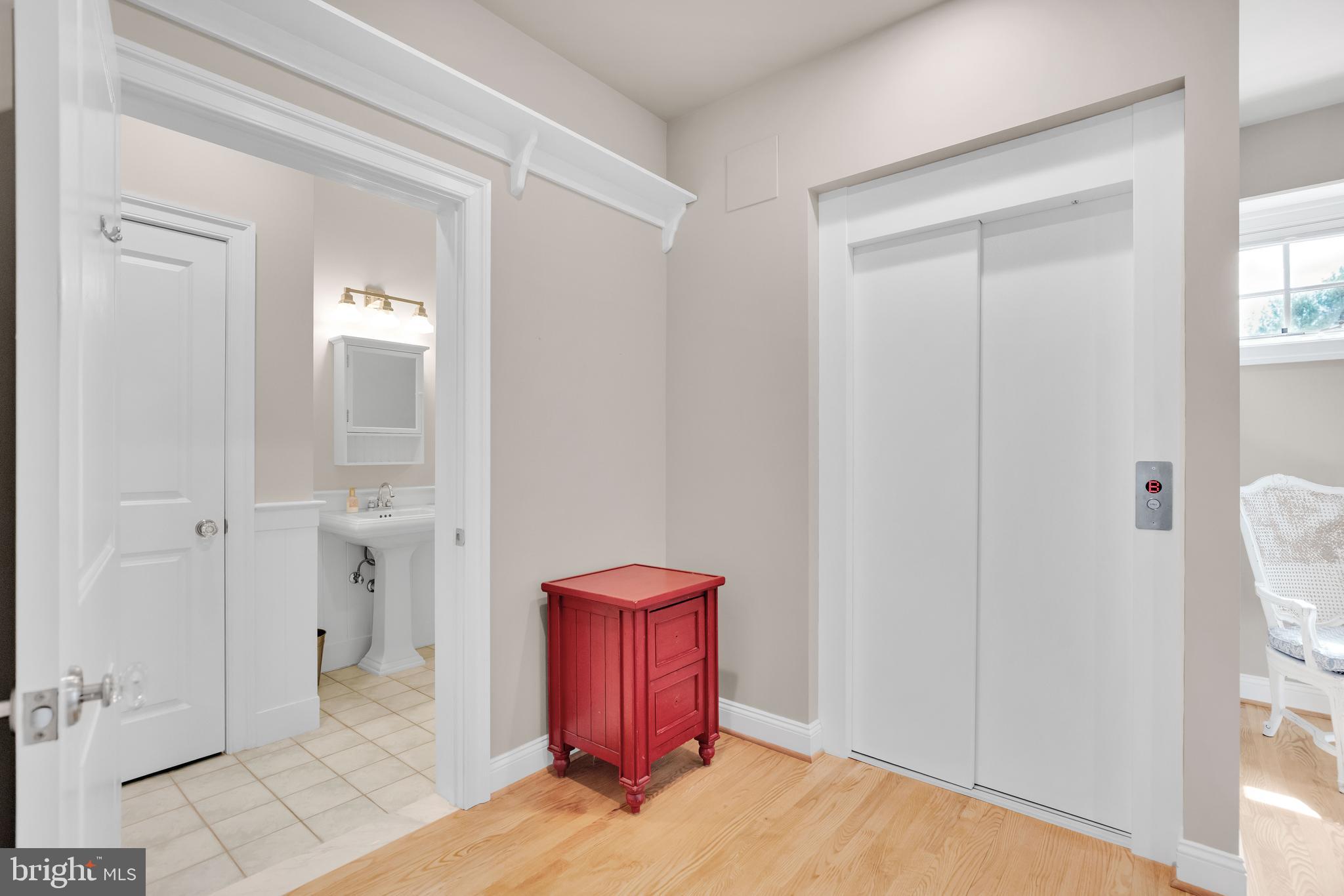 6525 Kenhill Road Bethesda, MD 20817 - Photo 30 of 45 BR 3 on upper level, w en-suite bath and elevator