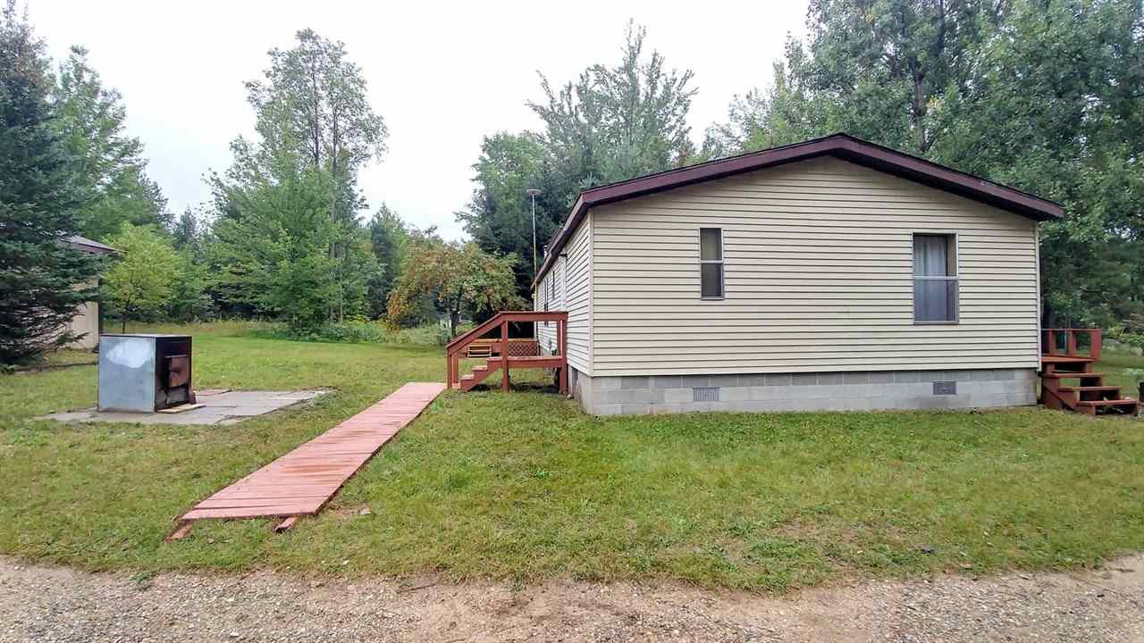 2265 South 29 Road Cadillac, MI 49601 - Photo 18 of 23 1867136-17.JPG
