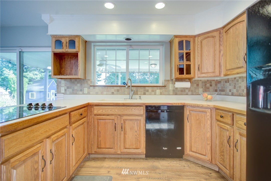 9287 Goodrich Road Southeast Moses Lake, WA 98837 - Photo 12 of 24 Gallery Image 12