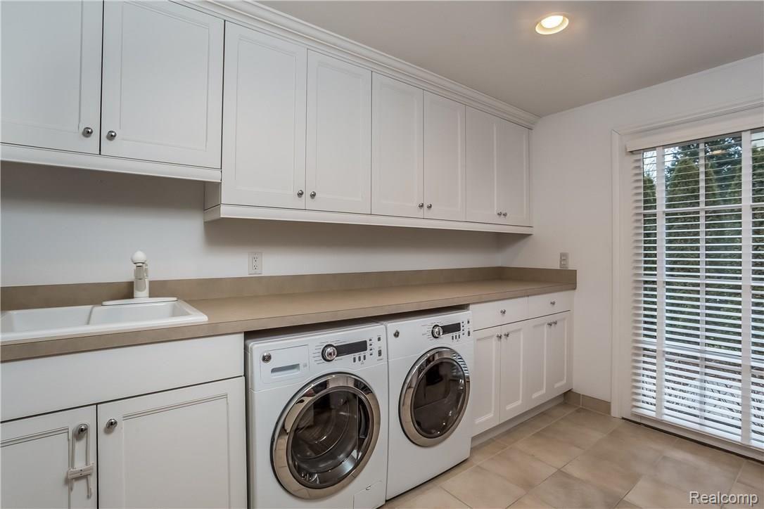 295 Washington Road Grosse Pointe, MI 48230 - Photo 24 of 60 024-Laundry_Room-2337981-large.jpg