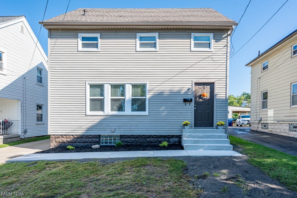 413 Wilson Street Struthers, OH 44471 - Photo 1 of 35 View of front of home