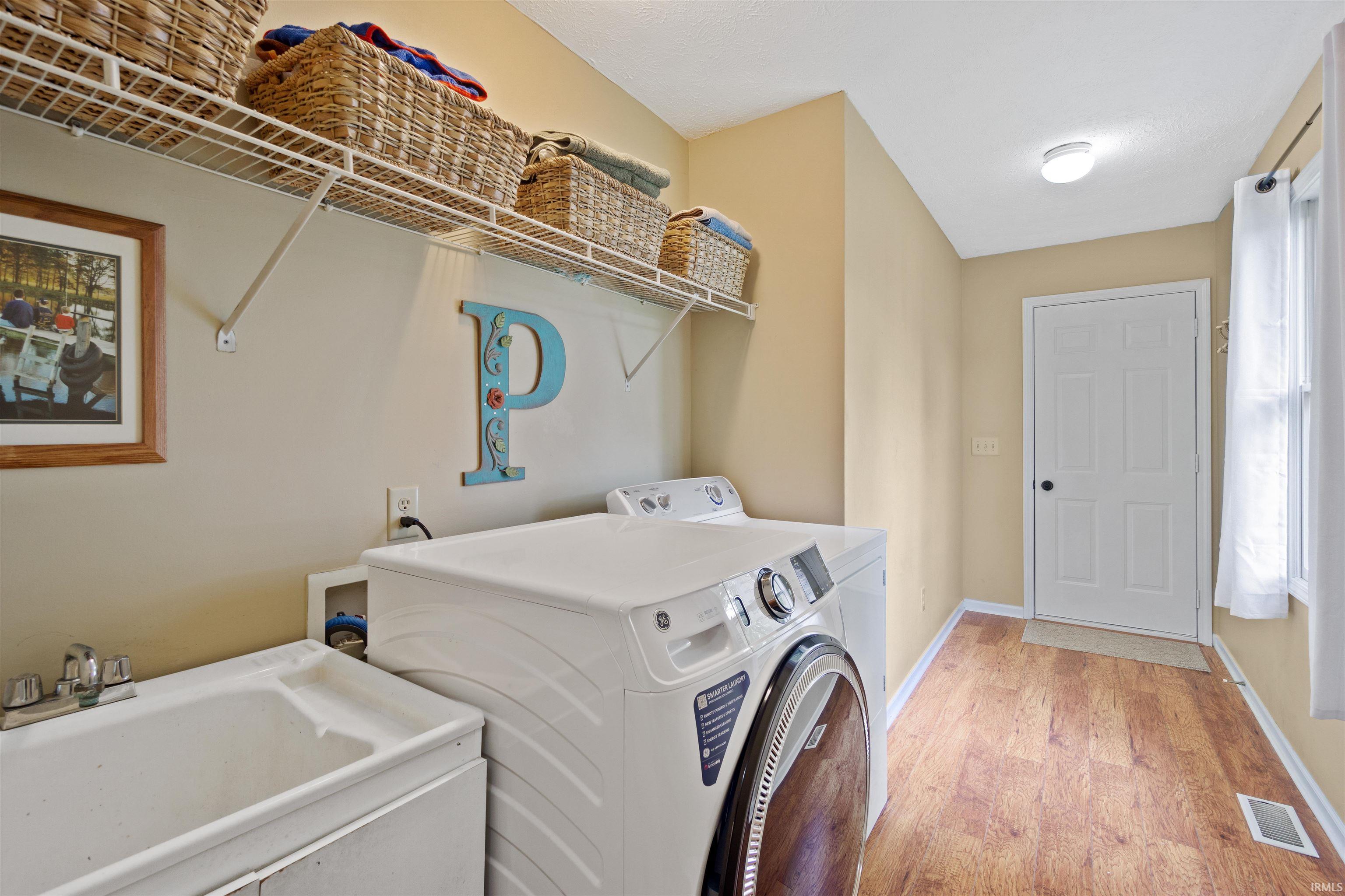 517 Catherine Drive Sweetser, IN 46987 - Photo 35 of 36