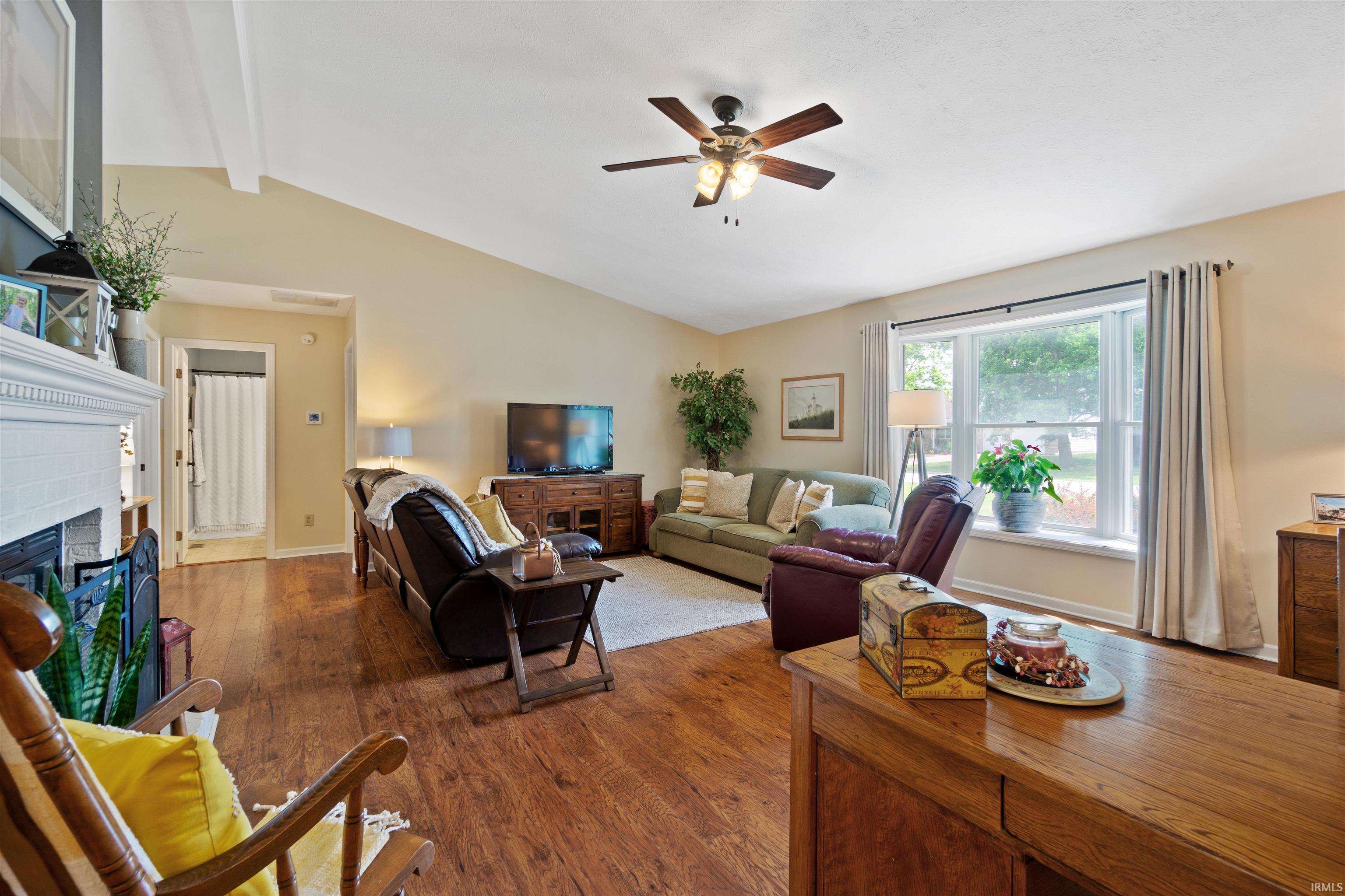 517 Catherine Drive Sweetser, IN 46987 - Photo 7 of 36