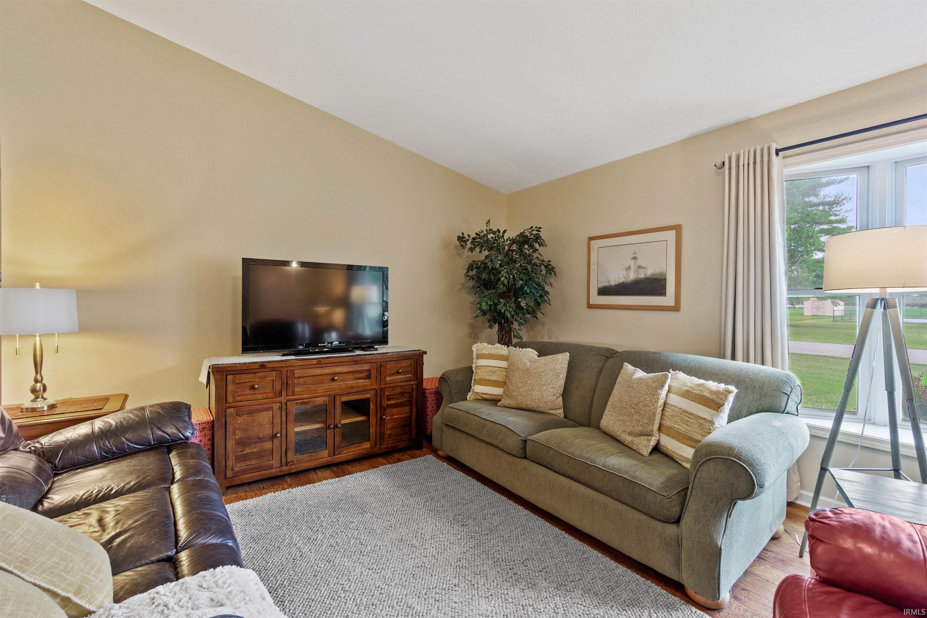 517 Catherine Drive Sweetser, IN 46987 - Photo 10 of 36