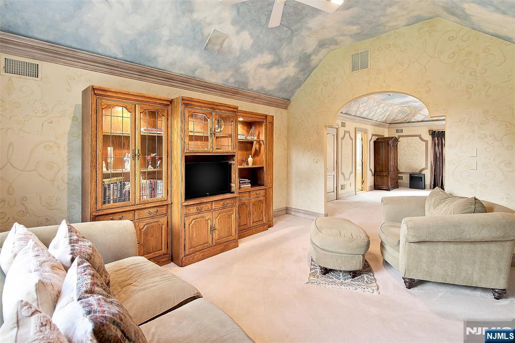 168 Birch Road Franklin Lakes, NJ 07417 - Photo 34 of 50 Gallery Image 34