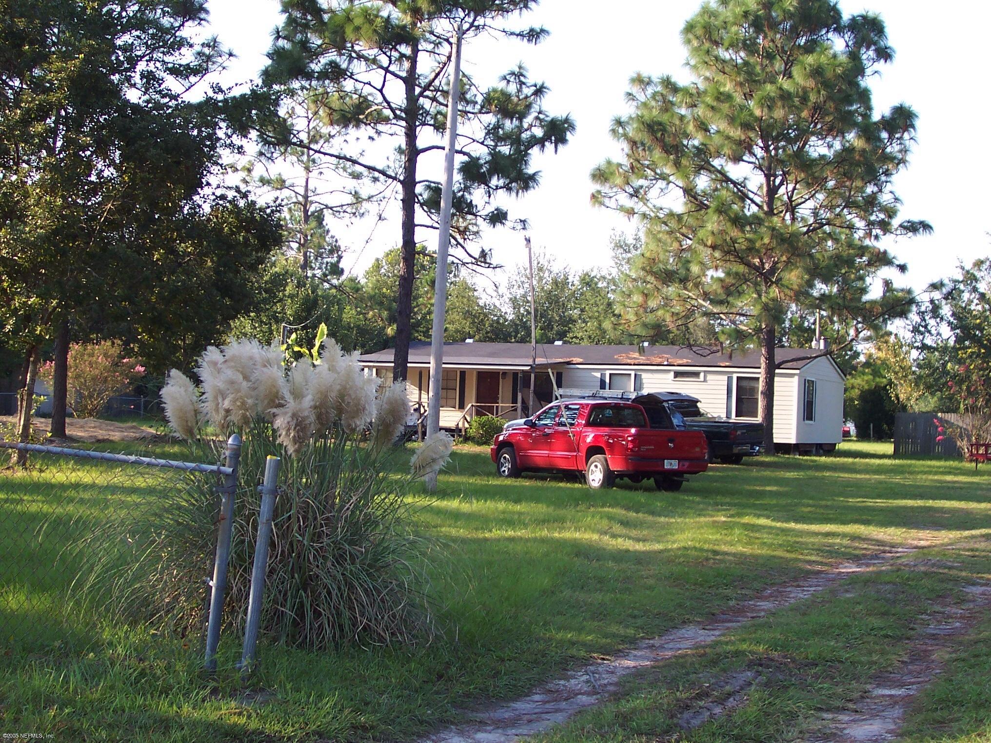2122 Mallard Road Middleburg, FL 32068 - Photo 2 of 9 Huge Front Yard